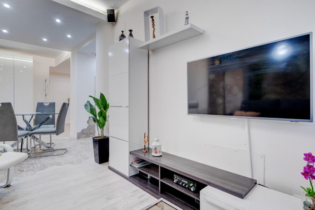 Precioso Apartamento Cercano Al Mar, Parking, 4 Pax Хондарибия Екстериор снимка
